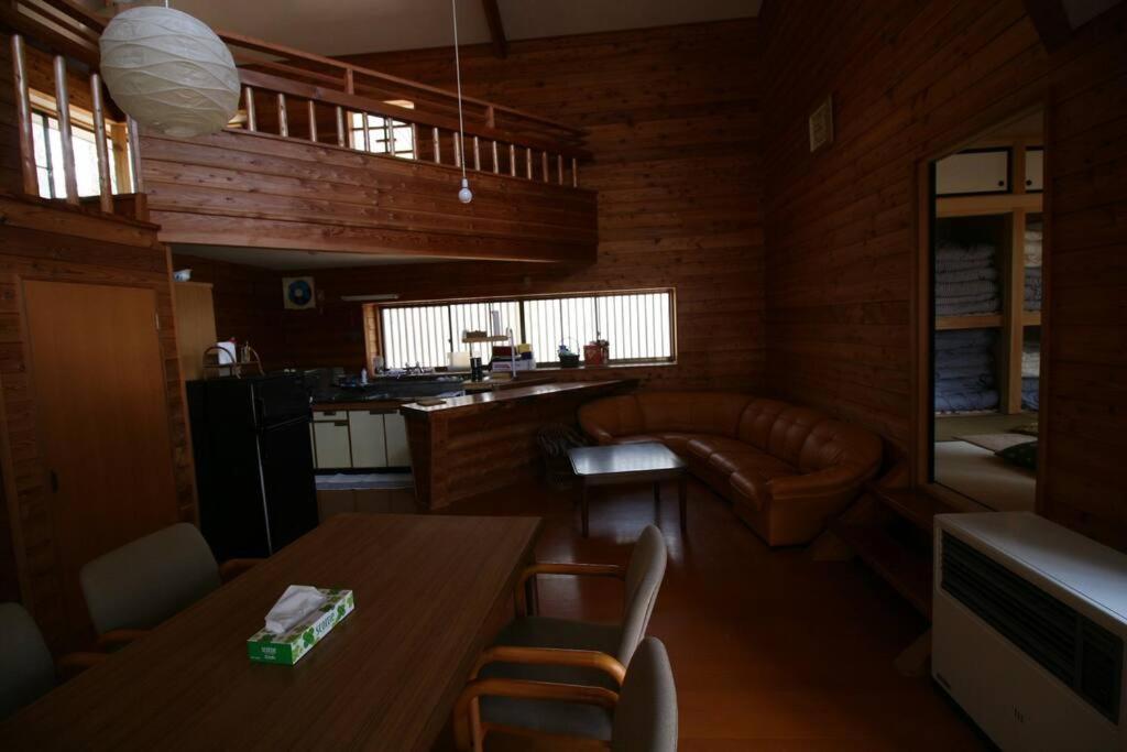 北軽井沢の貸別荘一棟貸し切り-庭とウッドデッキつき Azumaiokozan Екстериор снимка