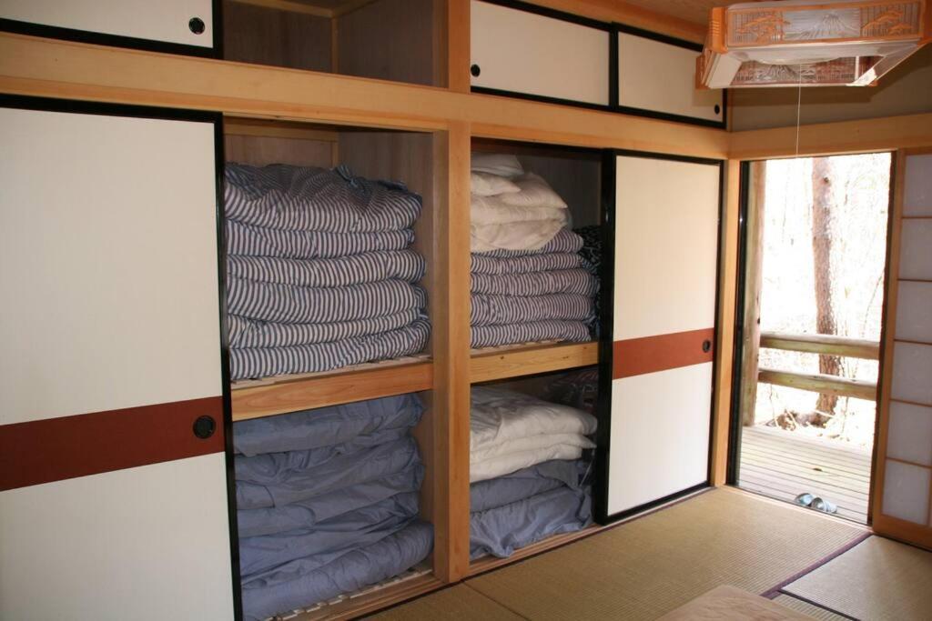 北軽井沢の貸別荘一棟貸し切り-庭とウッドデッキつき Azumaiokozan Екстериор снимка